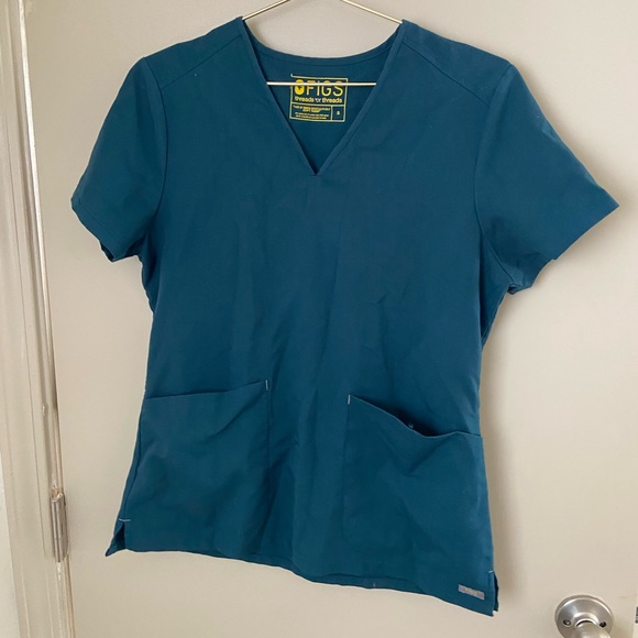 Figs scrub top - Picture 1 of 2